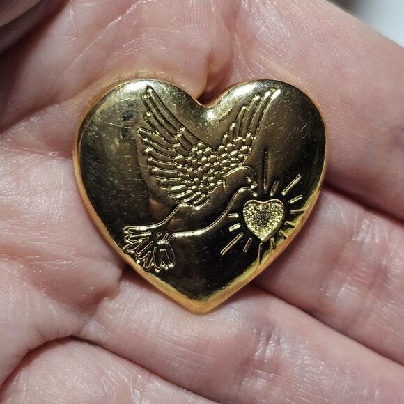 Vtg Heart Brooch Religious Dove “The Variety Club” Pin God's Bright Gold Tone - Picture 1 of 10